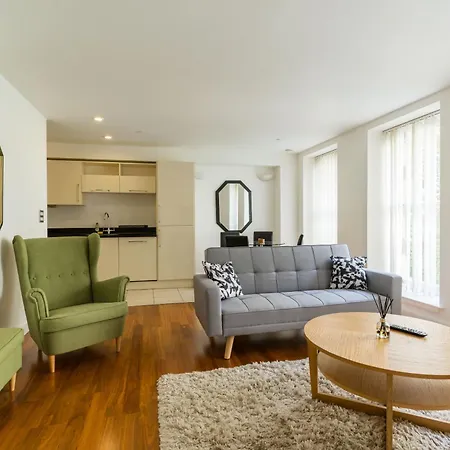 Apartment In The Heart Of Cardiff City Centre Room photo